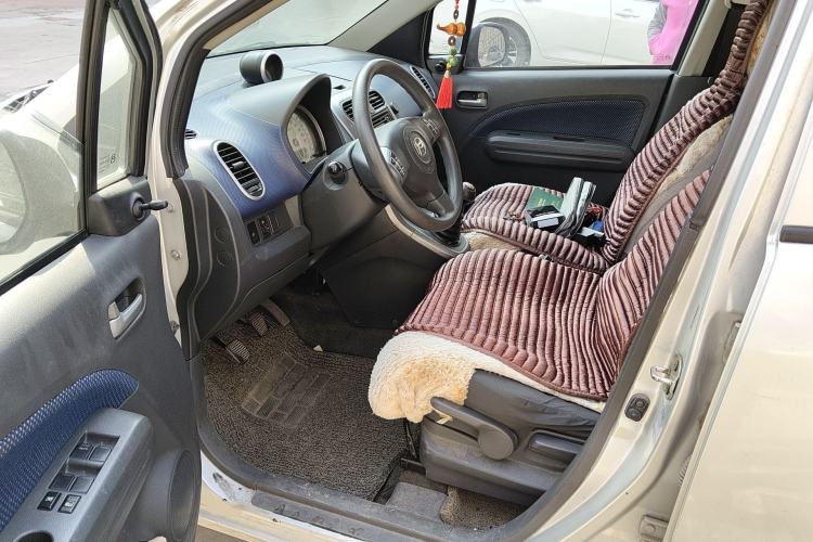 Used Suzuki Splash 2012 1.4 VVT Luxury Edition Driver Seat