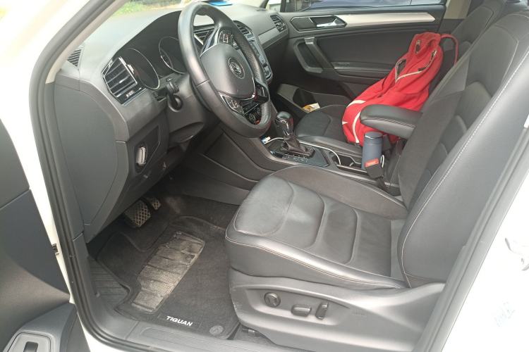 Used Volkswagen Tiguan L 2018 380TSI Automatic All-Wheel Drive Luxury Edition
