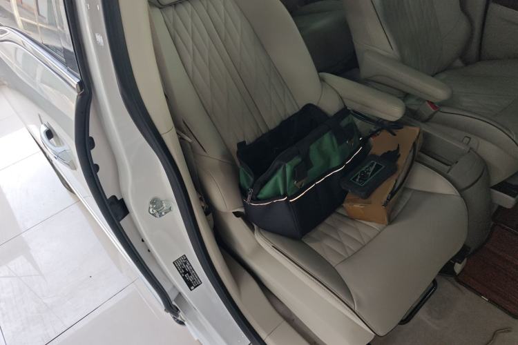 Used Buick GL8 2022 Land Business Class 652T Luxury Model