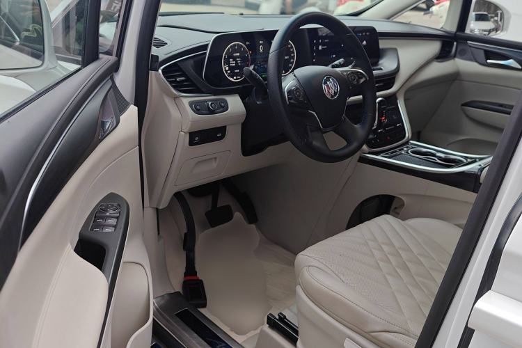 Used Buick GL8 2022 ES Landtrek 653T Comfort Edition