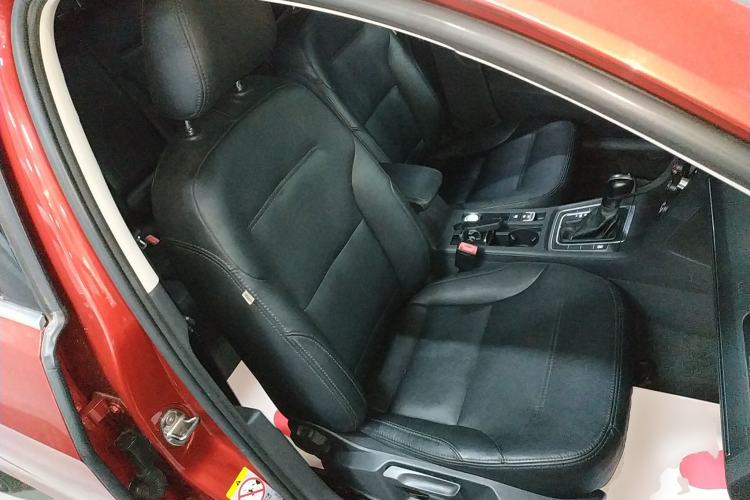 Used Volkswagen Golf 2015 1.4TSI Automatic Comfort Model Right Front Seat