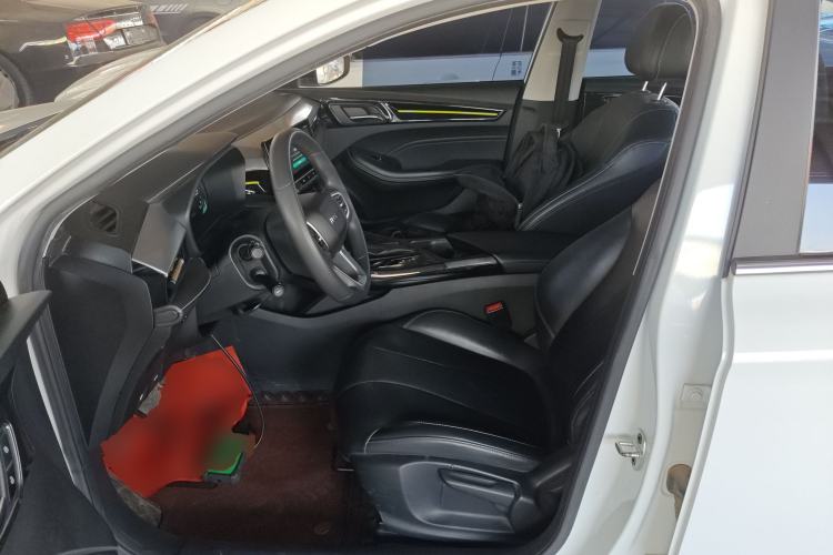 Used Roewe i5 2021 1.5L CVT Diamond Edition