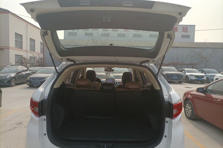 Used Soueast DX7 2016 1.5T Manual Triumph Edition
