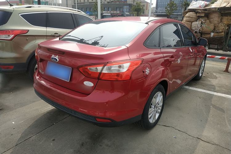 Used Ford Focus 2012 Sedan 1.6L Automatic Comfort Model
