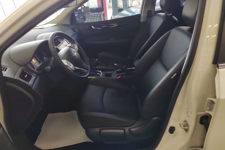 Used Nissan Tiida 2023 1.6L CVT Smart Drive Version
