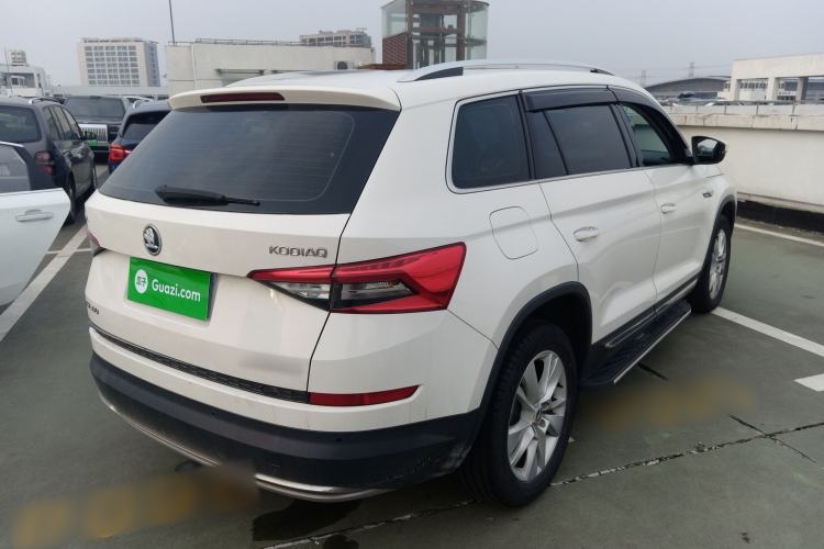 Used Skoda Kodiaq 2018 Facelifted TSI330 5-Seater Two-Wheel-Drive Luxury Enjoyment Edition