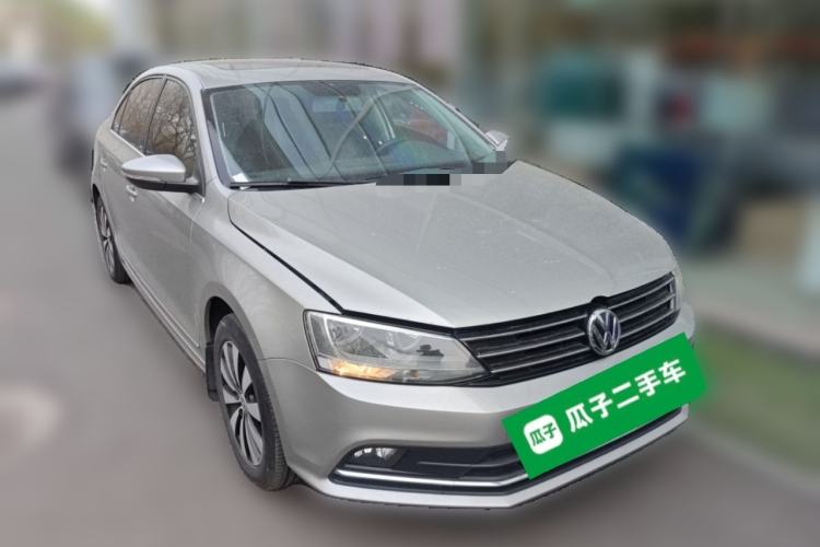 Used Volkswagen Sagitar 2017 230TSI Automatic Comfort Version Front Right 45 Deg