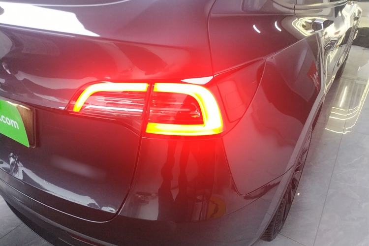 Used Tesla Model Y 2024 Long-Range All-Wheel-Drive Version
