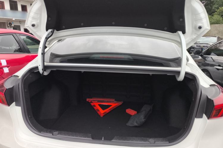 Used Changan Eado New Energy 2022 EV460 Smart Ride-Hailing Edition – Lithium Iron Phosphate