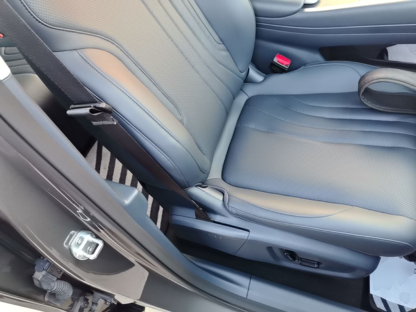 Geely Galaxy E5 2026 Model 610km Exploration+ Edition — снимка 19