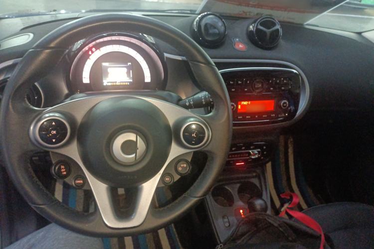Used smart forfour 2016 1.0L 52 kW Passion Edition