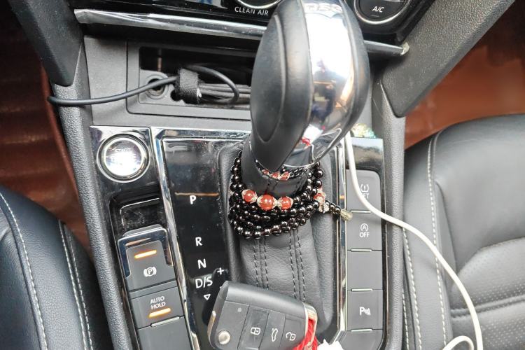 Used Volkswagen Lamando 2017 280TSI DSG Luxury Edition
