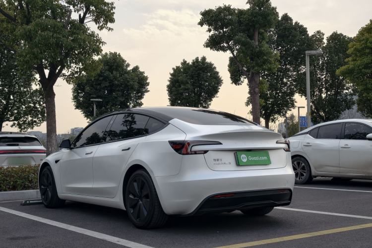 Used Tesla Model 3 2023 Rear-Wheel-Drive Version
