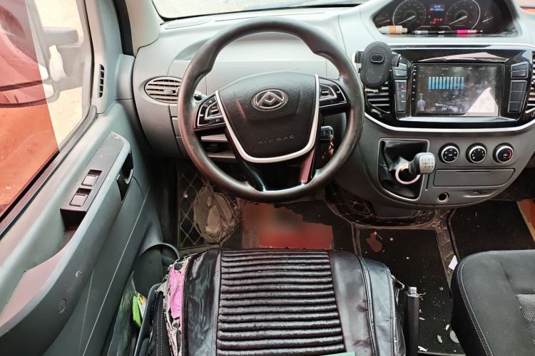 Used SAIC MAXUS Xintu V80 2019 2.5T Classic Version 6-Speed Manual – Aoyuntong Modified Long Wheelbase Mid-Height 7-Seater