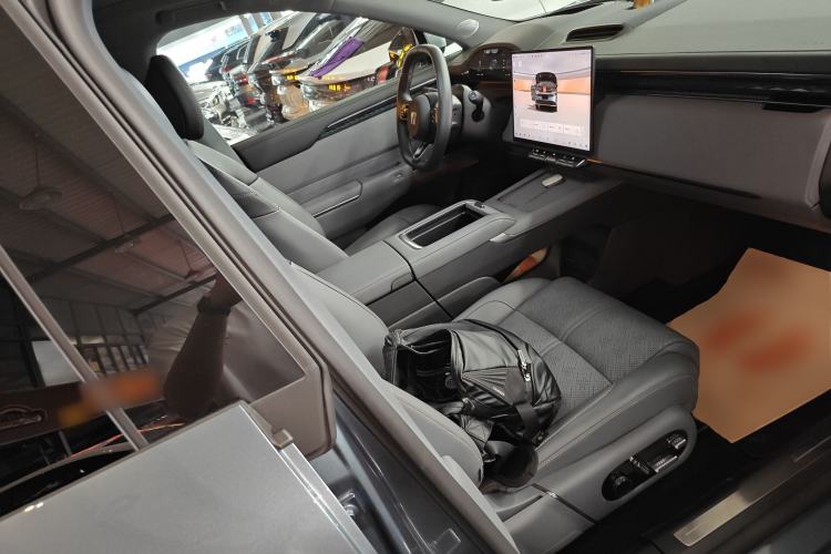 Used Zeekr 7X 2025 100kWh Long-Range All-Wheel Drive Intelligent Driving Version Right Front Seat