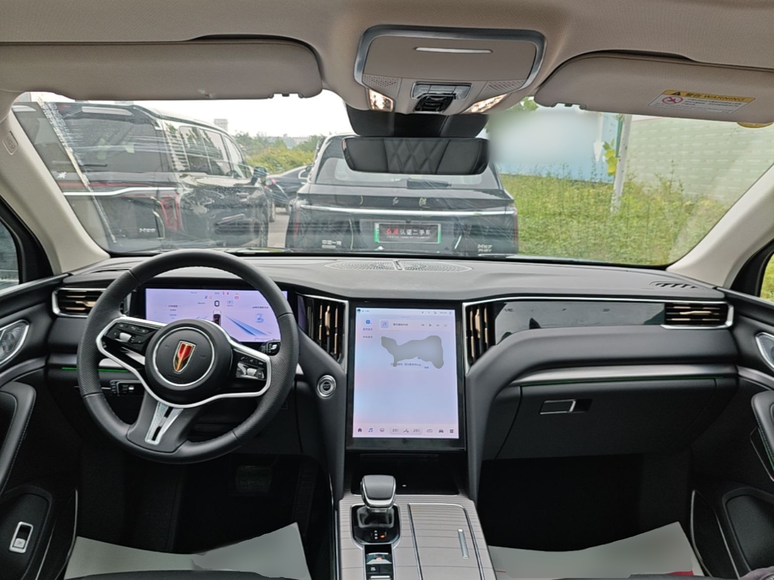 Hongqi HS7 PHEV 2024 2.0T PHEV Four-Wheel Drive Flagship Edition 7 Seats — снимка 18