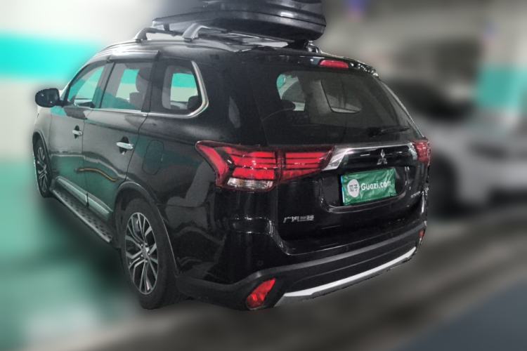 Used Mitsubishi Outlander 2018 2.4L 4x4 Elite Edition 5 Seats Rear Left 45 Deg
