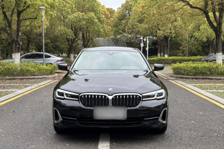 Used BMW 5 Series 2022 Second Facelift 525Li Luxury Package Exterior 8