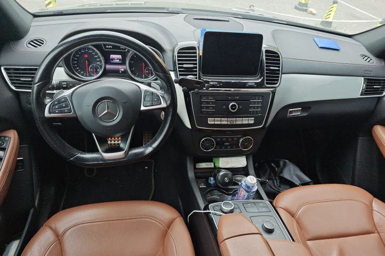 Used Mercedes-Benz GLE AMG 2017 AMG GLE 43 4MATIC Center Console