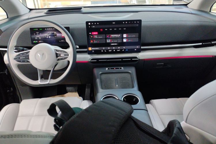 Used VOYAH Dream 2025 PHEV Four-Wheel-Drive Flagship Version – Qiankun Edition