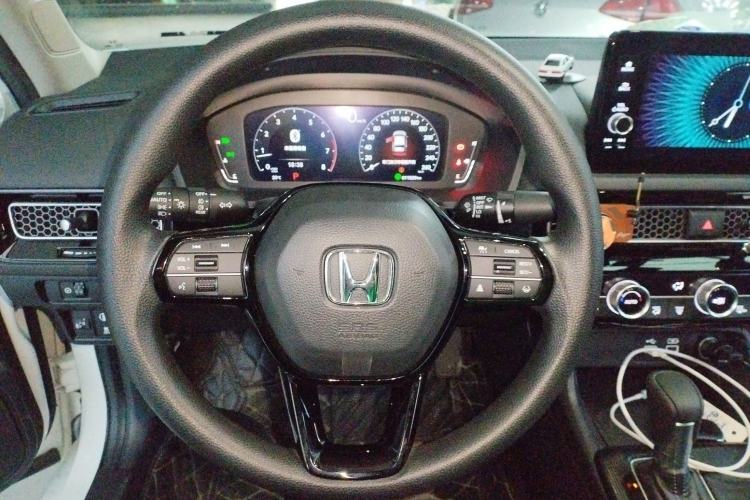 Used Honda Civic 2023 240TURBO CVT Dynamic · Center Stage Special Edition