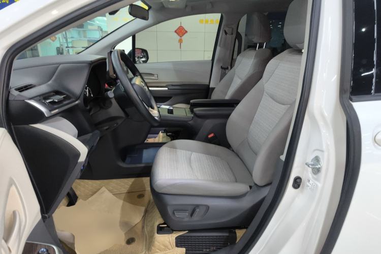 Used Toyota Sienna 2021 2.5L Hybrid Comfort Edition