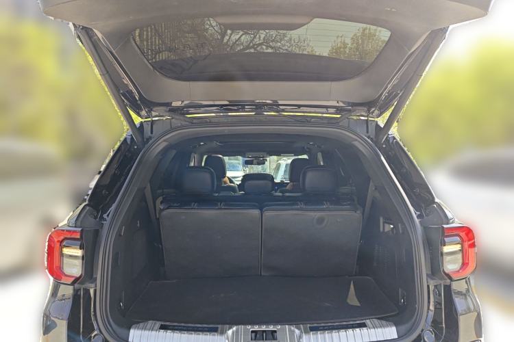 Used Ford Explorer 2024 2.3T EcoBoost Kunlun Peak Edition 7-Seater Trunk