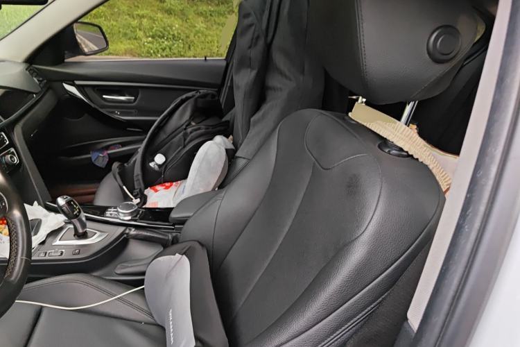 Used BMW 3 Series 2019 320Li Fashion Model Left Front Seat