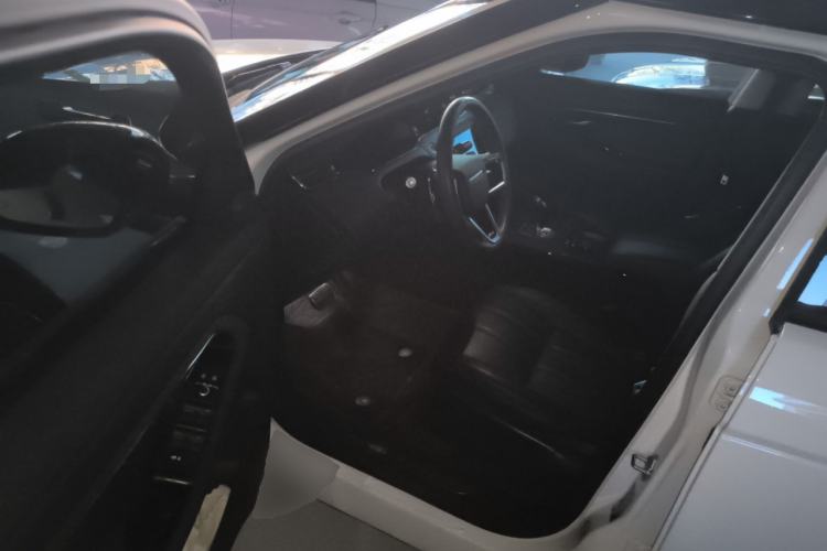 Used Land Rover Range Rover Evoque 2021 Range Rover Velar 249 PS R-Dynamic S Performance Edition