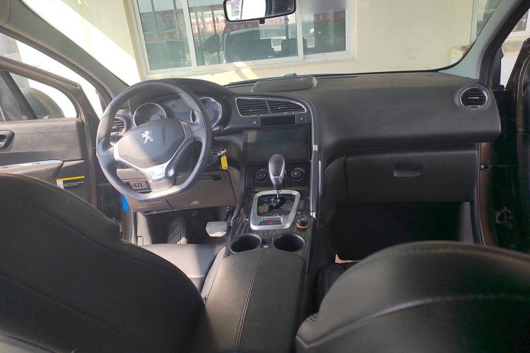 Used Peugeot 3008 2015 2.0L Automatic Classic Edition