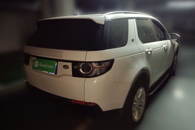 Used Land Rover Discovery Sport 2017 2.0T SE Rear Right 45 Deg