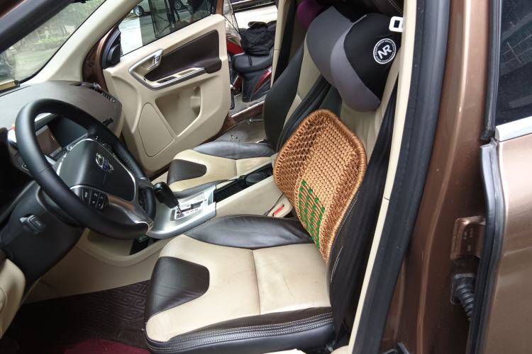 Used Volvo XC60 2011 2.0T ZhiZun Edition Left Front Seat