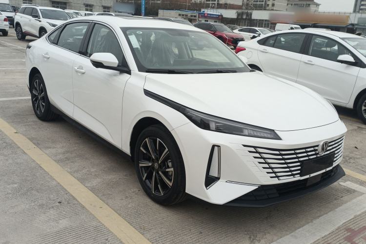 Used Changan Eado 2025 Blue Whale 1.5T 500Bar Prestige Model
