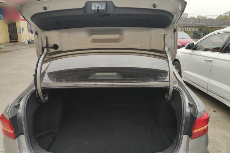 Used Volkswagen Lavida 2019 1.5L Automatic Comfort Edition China VI Standard
