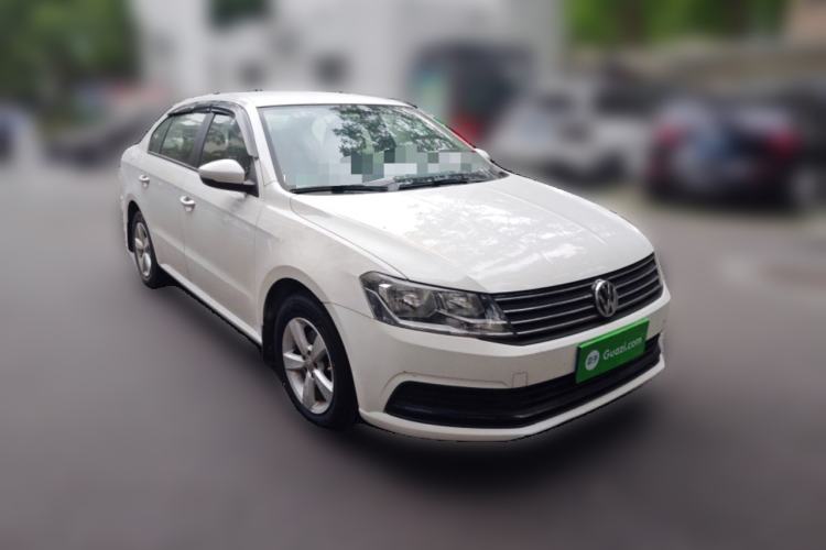 Used Volkswagen Lavida 2015 1.6L Automatic Fashion Edition Front Right 45 Deg