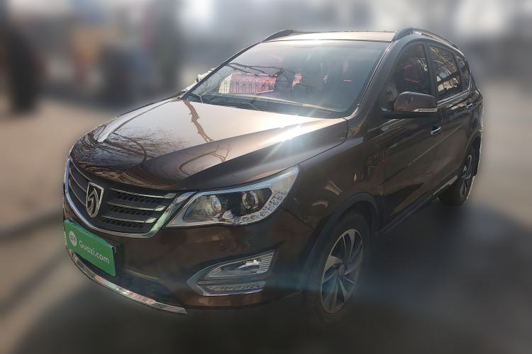 Used Baojun 560 2015 1.8L manual luxury version