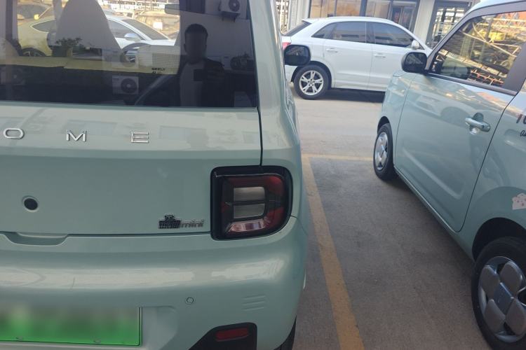 Used Geely Galaxy Panda 2024 Panda Mini 200km Endurance Bear
