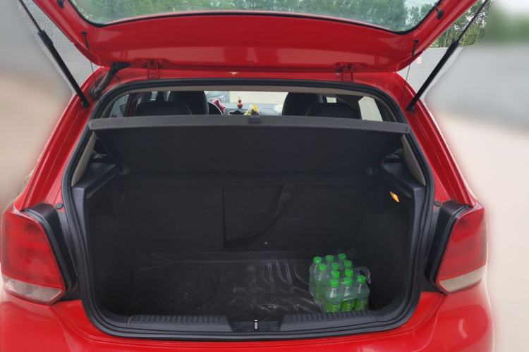 Used Volkswagen Polo 2011 1.6L Automatic ZhiKu Edition Trunk