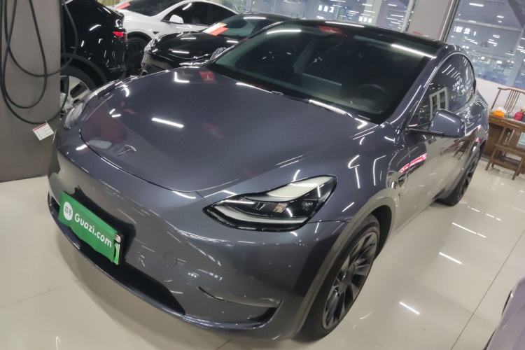 Used Tesla Model Y 2022 Long-Range All-Wheel-Drive Version