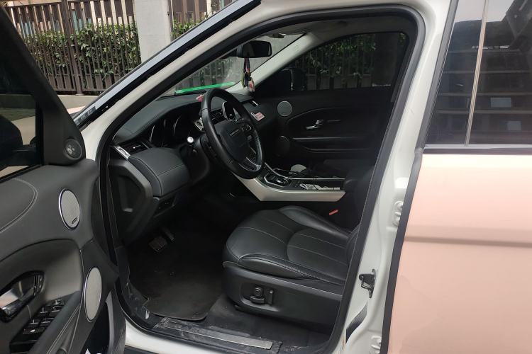 Used Land Rover Range Rover Evoque 2018 240 PS SE DYNAMIC Smart Edition
