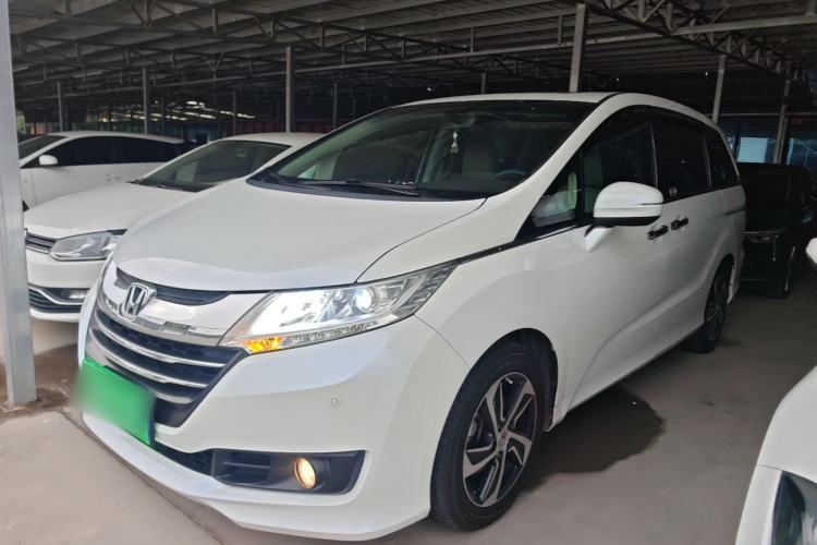 Used Honda Odyssey 2015 Revised 2.4L Luxury Edition