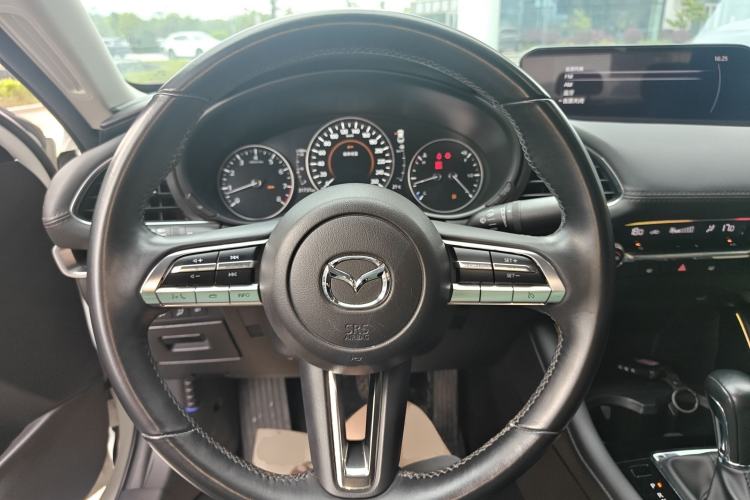 Used Mazda 3 Axela 2020 2.0L Automatic Zhiya Edition Steering Wheel