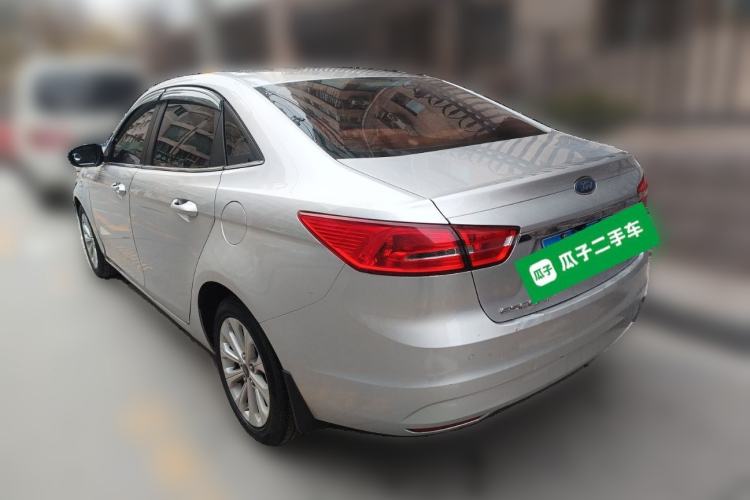 Used Ford Escort 2015 1.5L Manual Fashion Edition