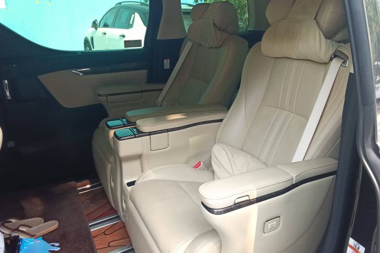 Used Toyota Alphard 2021 Dual-Motor 2.5L Premium Edition Left Rear Seat