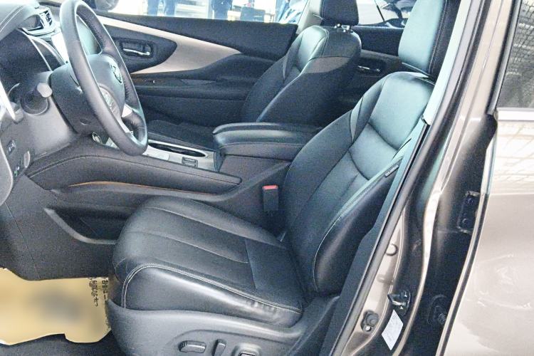 Used Nissan Murano 2019 2.5L XL Two-Wheel Drive Smart Connect Luxury Edition China VI Standard