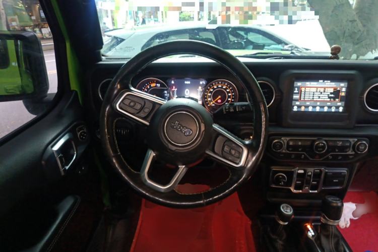 Used Jeep Wrangler 2019 2.0T Sahara 4-Door Version China V Standard Steering Wheel