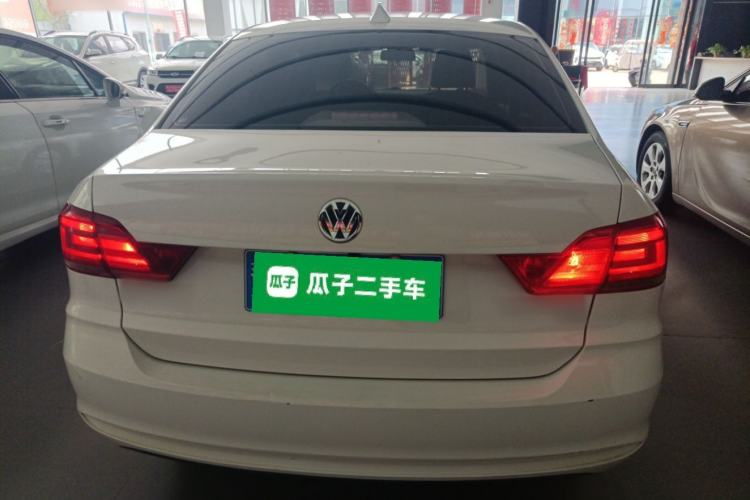 Used Volkswagen Santana 2016 1.6L Manual Fashion Edition
