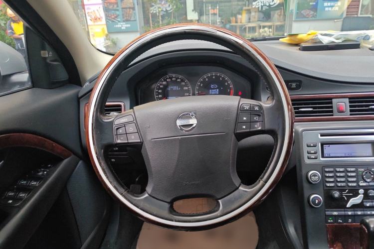Used Volvo S80 2007 2.5T Zhiya Edition Steering Wheel