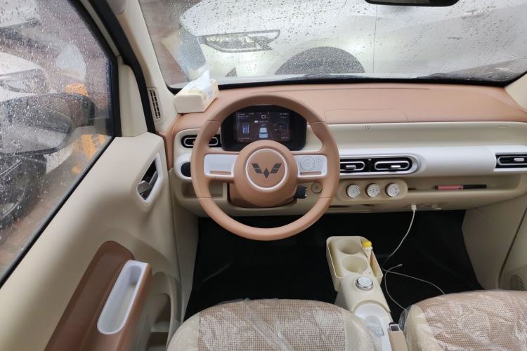 Used Wuling Hongguang MINIEV 2024 3rd Generation 215km Youth Edition
