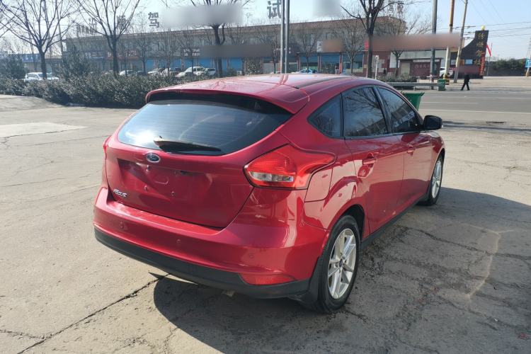 Used Ford Focus 2015 Hatchback 1.6L Automatic Fashion Edition
